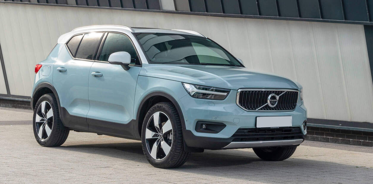 Volvo XC40 Estate Mild Hybrid Green Car